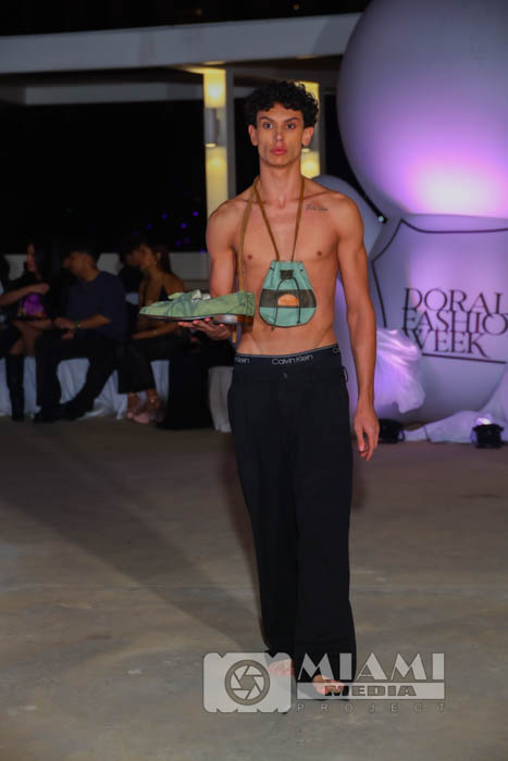 Doral 2-7020